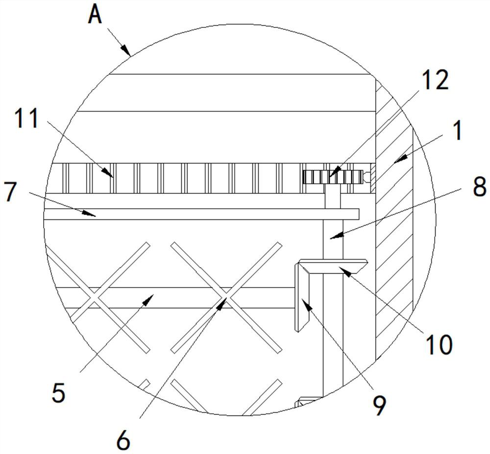 Clinker discharging device for cement production