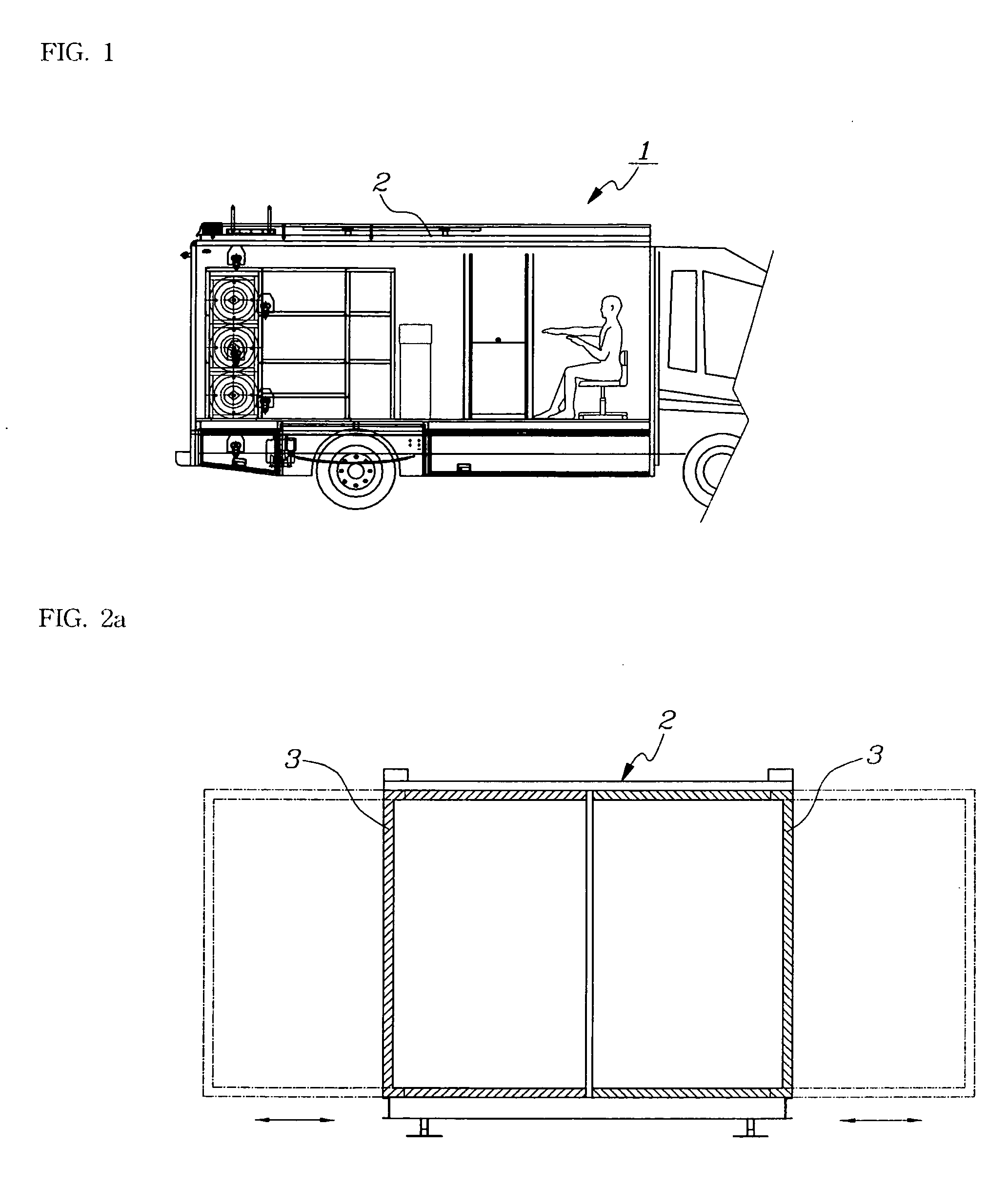 Expandable vehicle-mounted shelter