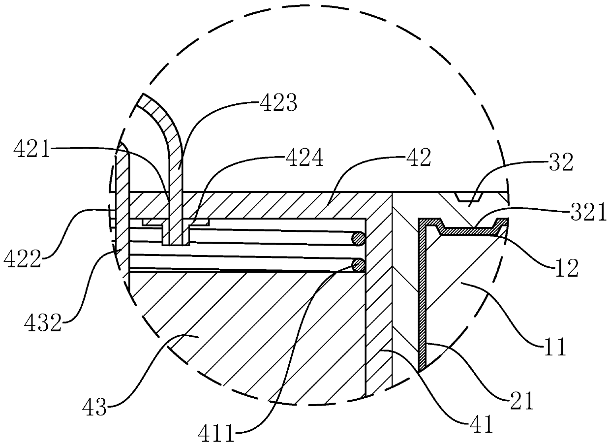 Liquid storage bag material inlet and outlet mouth structure and assembling and using methods thereof