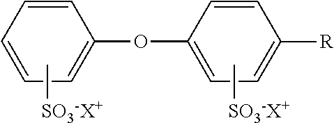 Liquid cleaning composition