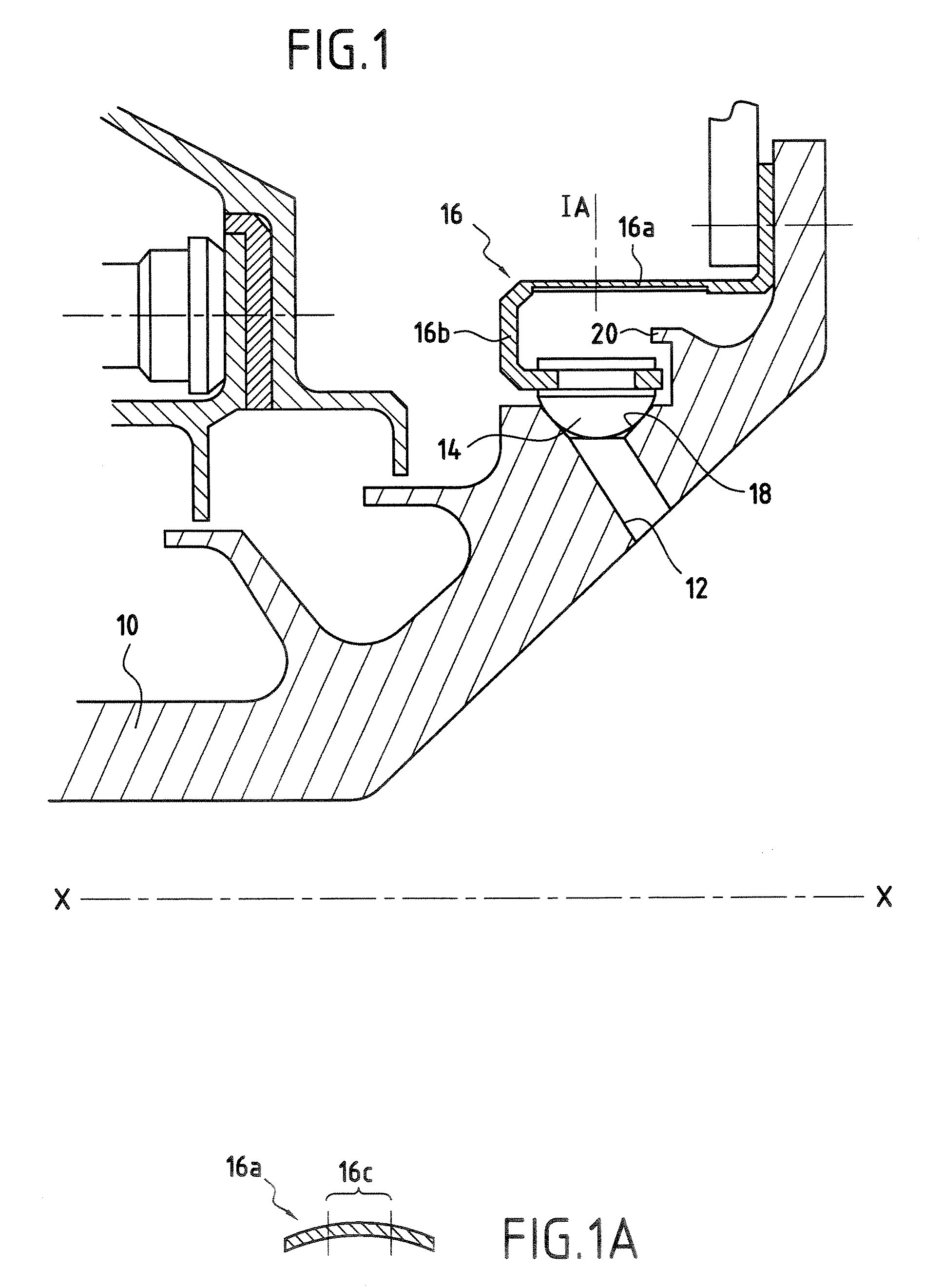 A method of regulating the flow rate of air in a rotary shaft of a turbomachine