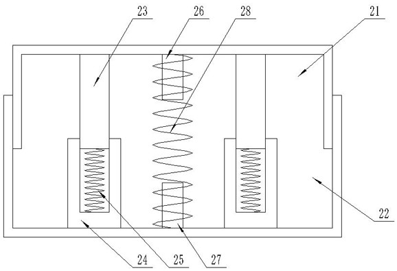 Elastic protective device for the edge of a port wharf