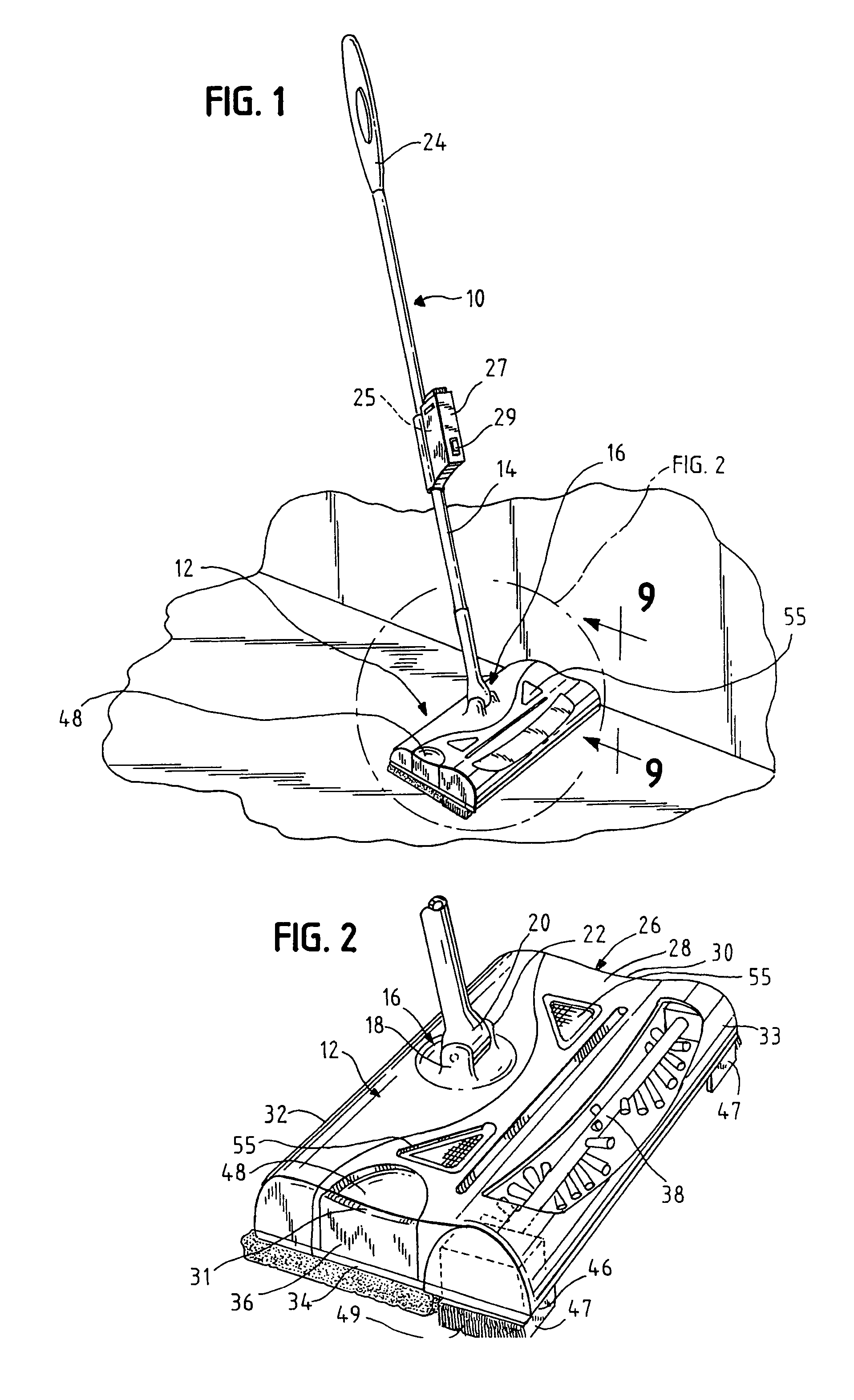 Floor sweeper with cloth cleaning pad