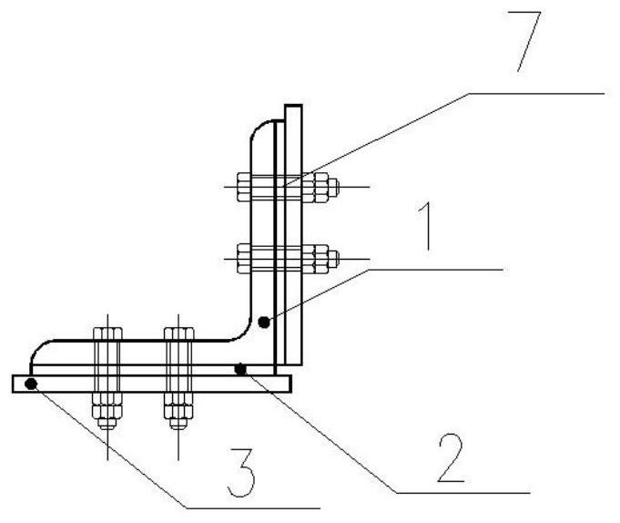 Reinforcing method for improving net section strength of externally-attached plate type old line iron tower