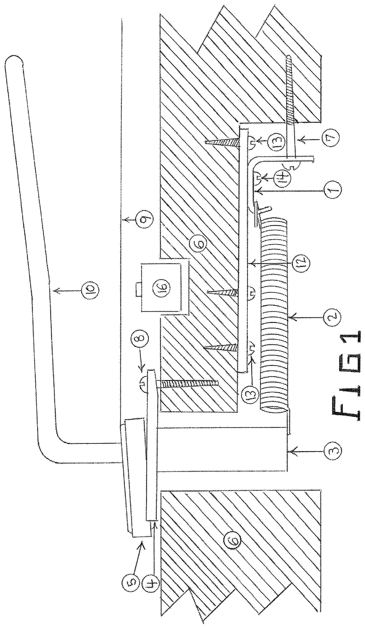 Fulcrum tremolo claw lock resonator