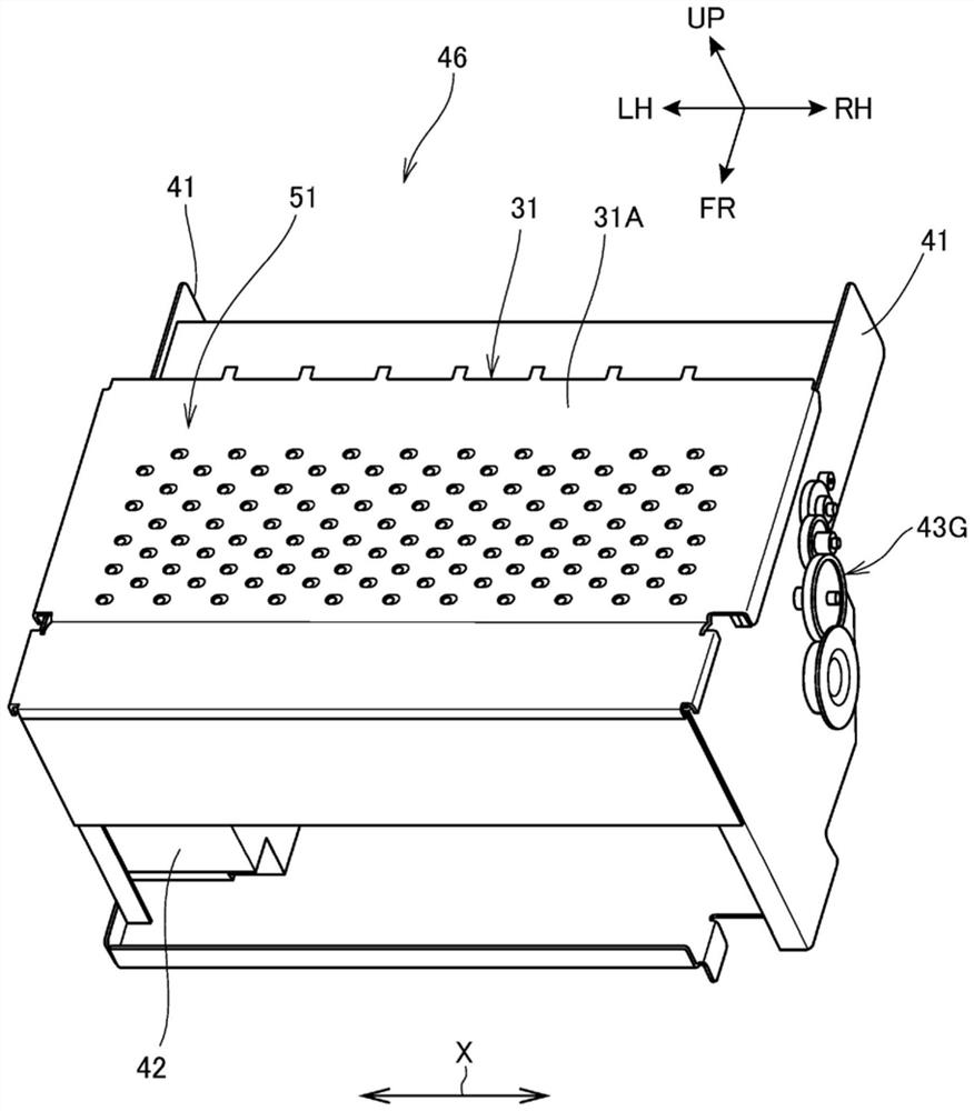 Printing device and conveying device