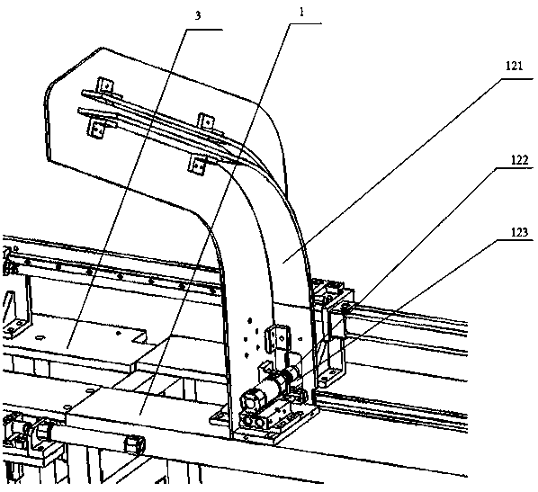 Novel full-automatic pipe cutting and punching integrated device