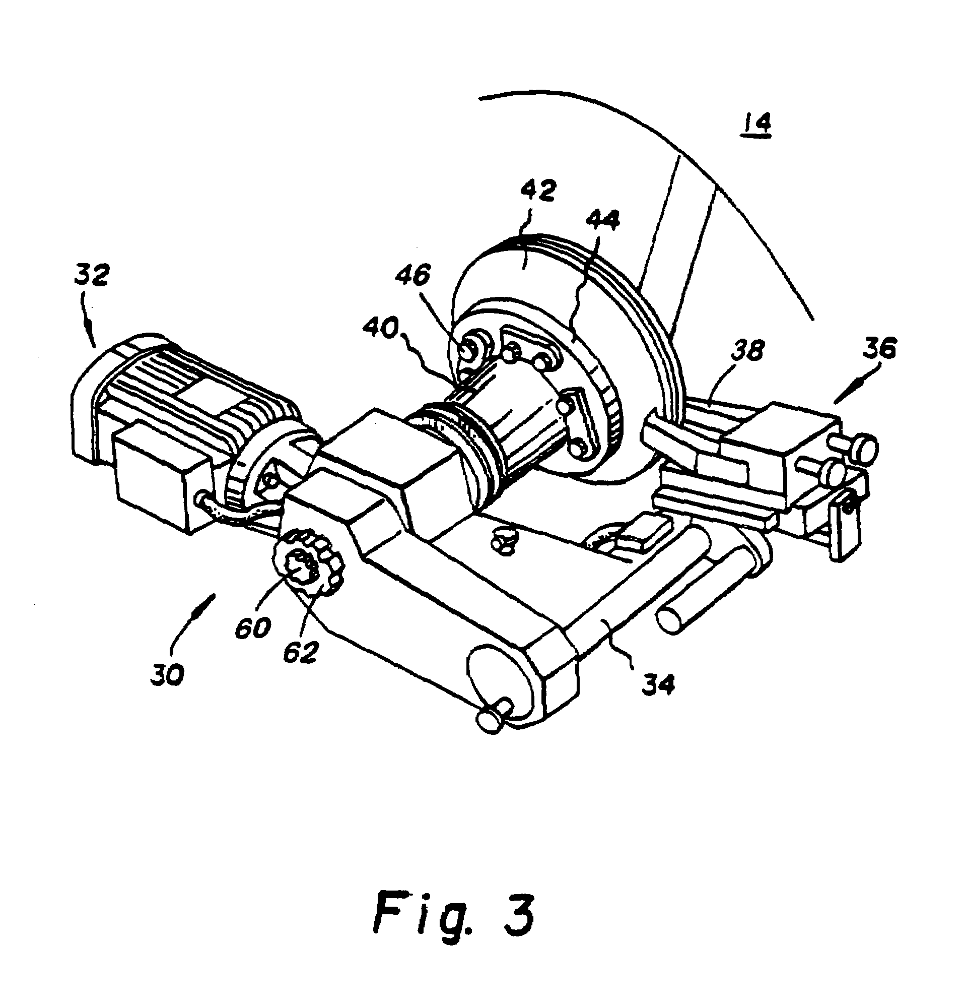 Apparatus and method for automatically compensating for lateral runout