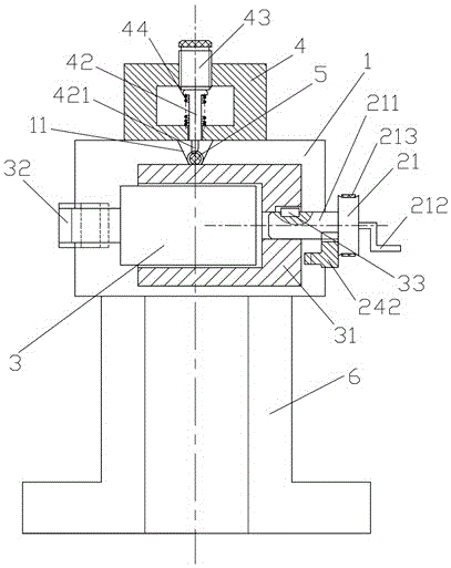 A device for stripping the insulating layer of wires