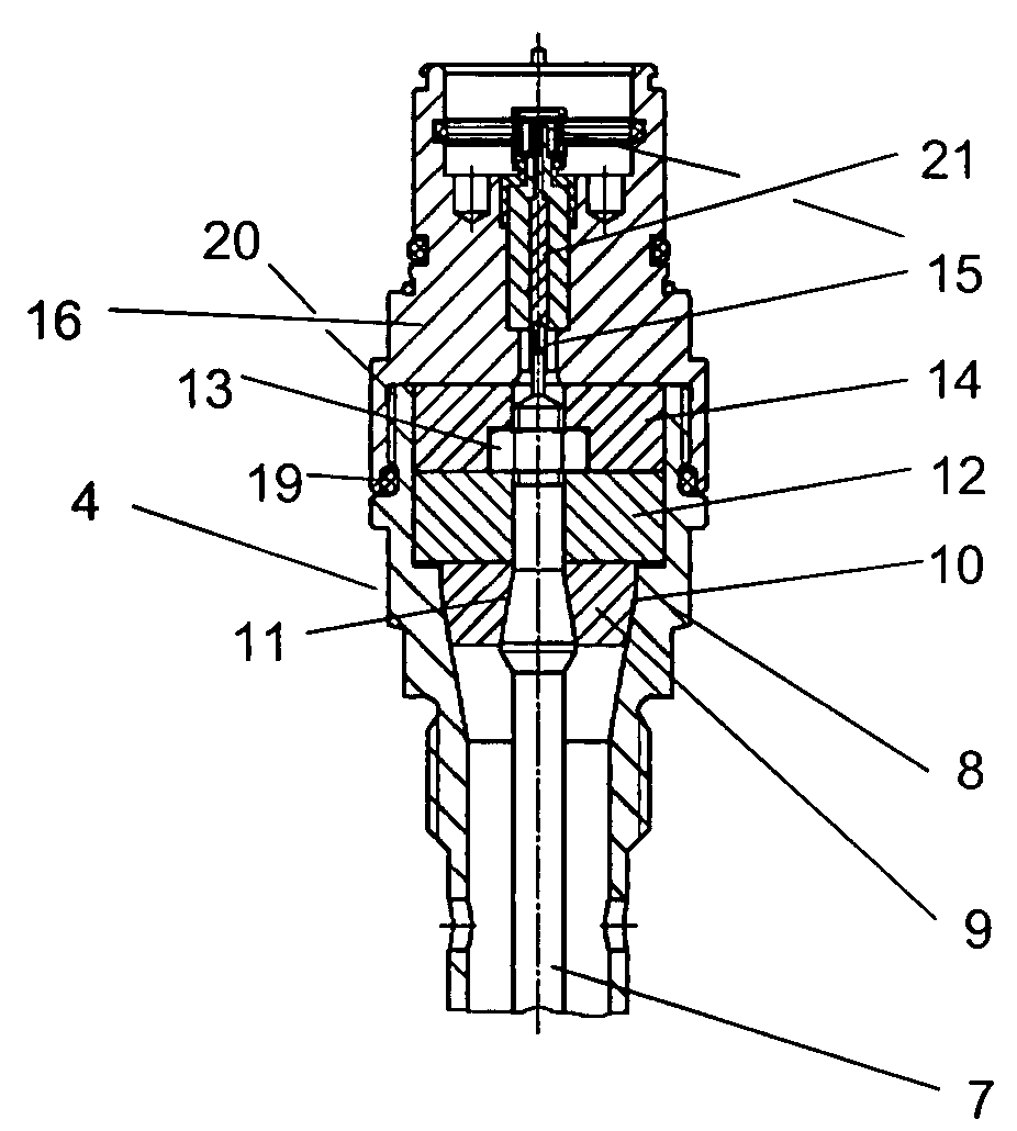 Coaxial gapless guide-through assembly for a filing level sensor