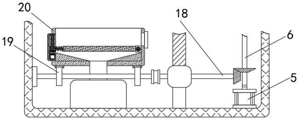 Efficient pole piece cutting device for battery production