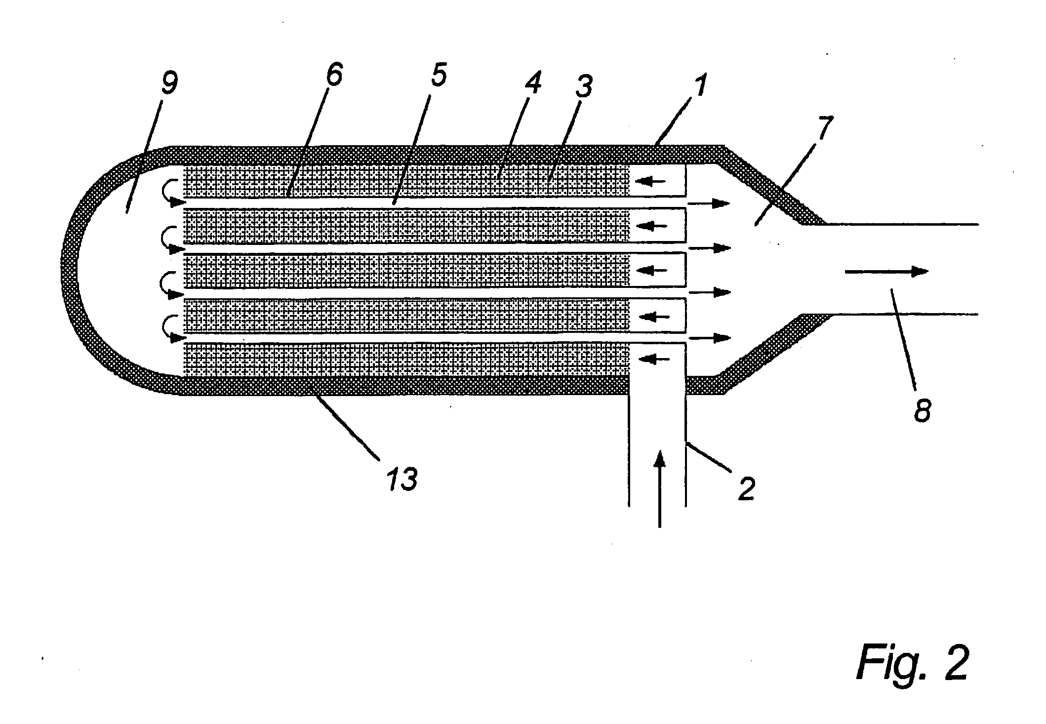 Catalytic device with internal heat exchange