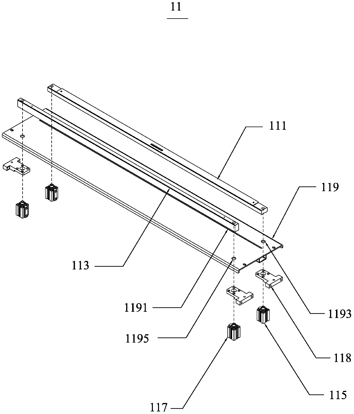 Material receiving mechanism, reverse osmosis membrane production equipment and material receiving method