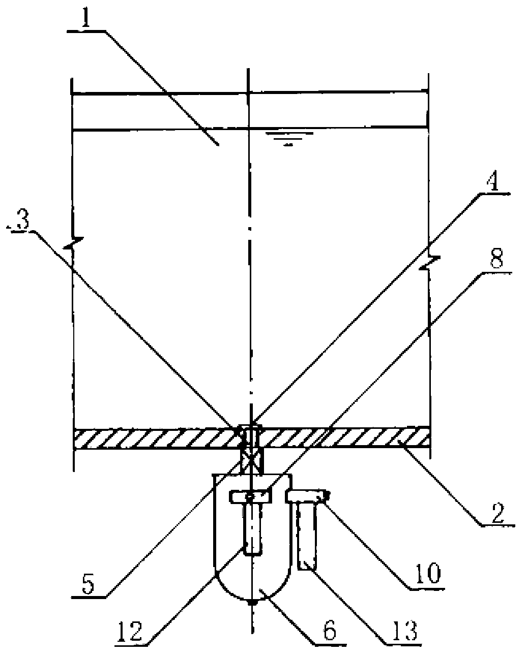 Balanced type water pressure sensor and testing method thereof