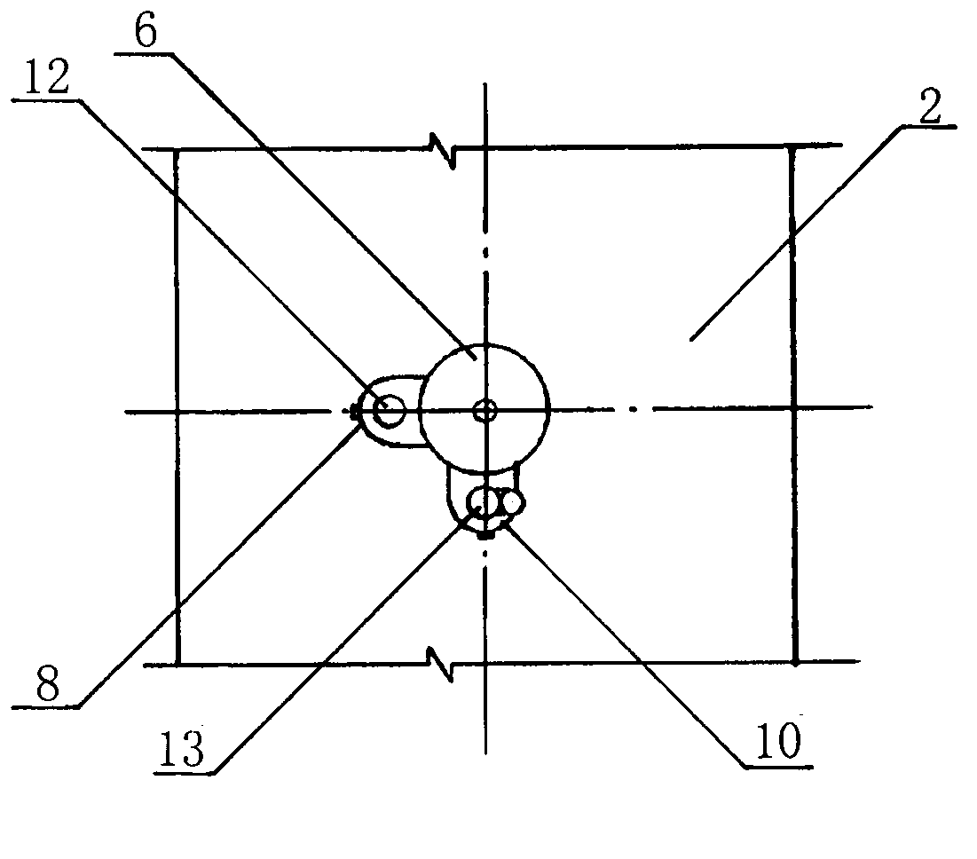 Balanced type water pressure sensor and testing method thereof