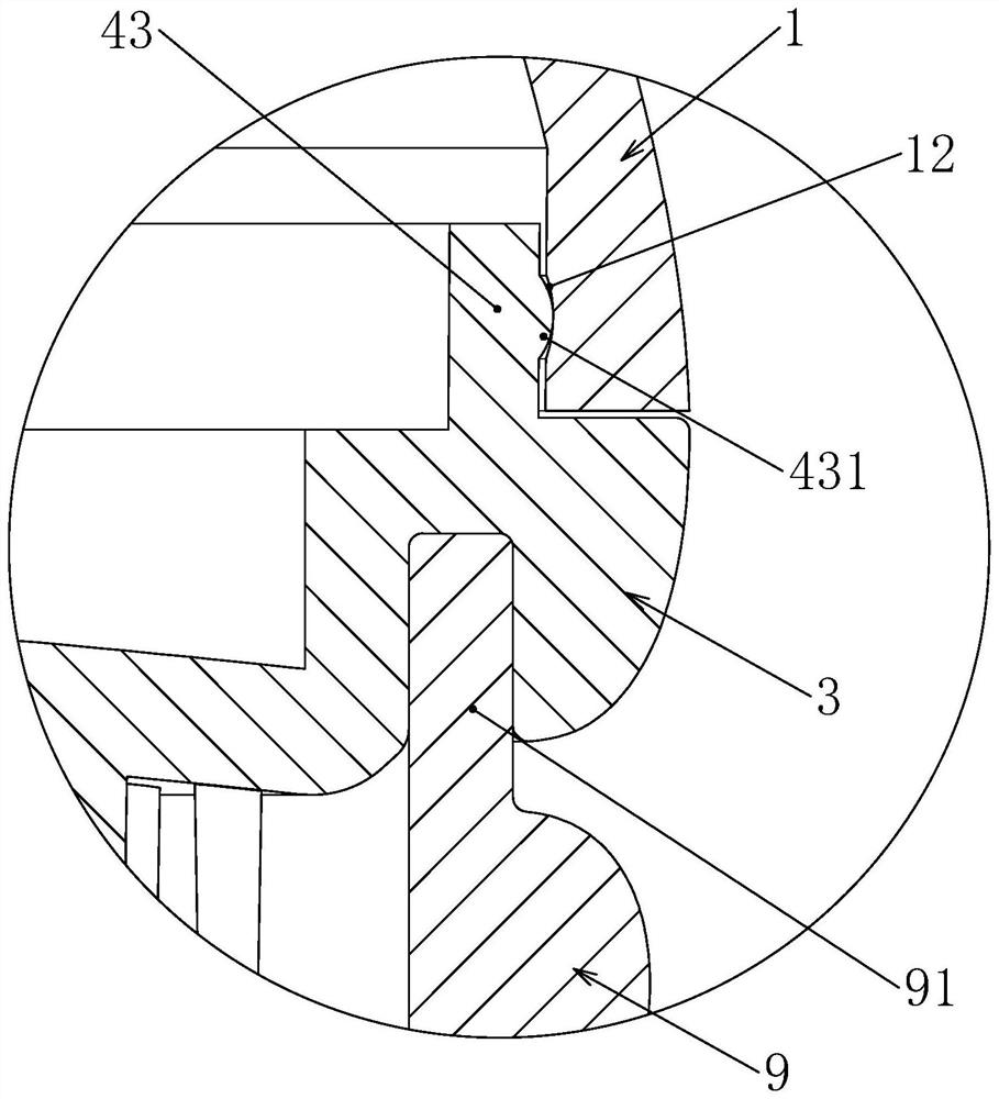 Powdering container