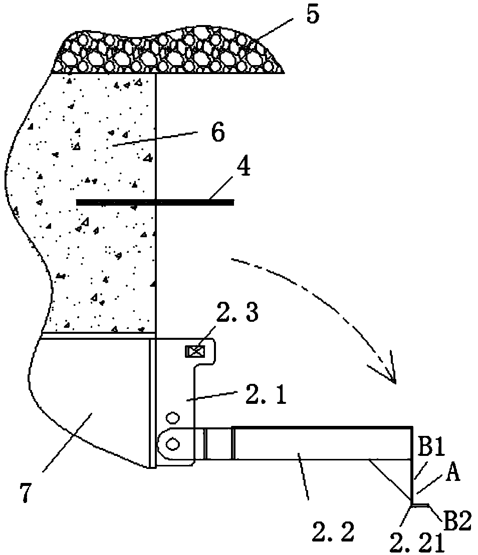 Plugging device for lining construction