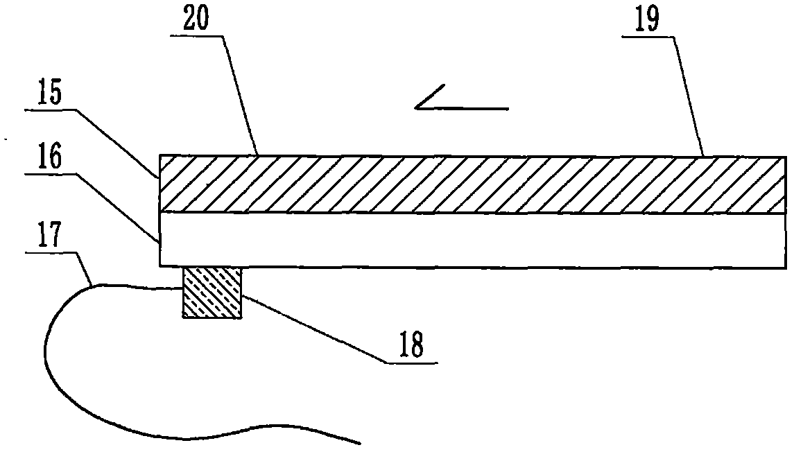 Cheap microfluidic device capable of transmitting liquid flow with new way and used for AIDS diagnosis