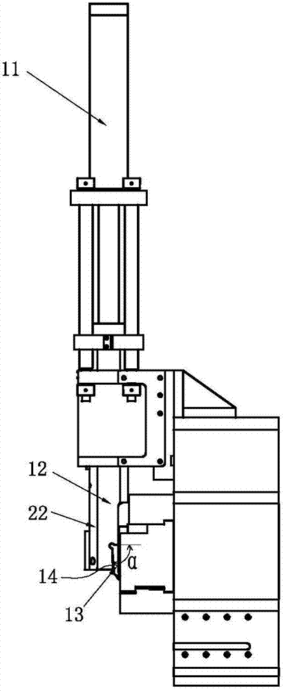 Novel discard shearing device of aluminum profile extruding machine