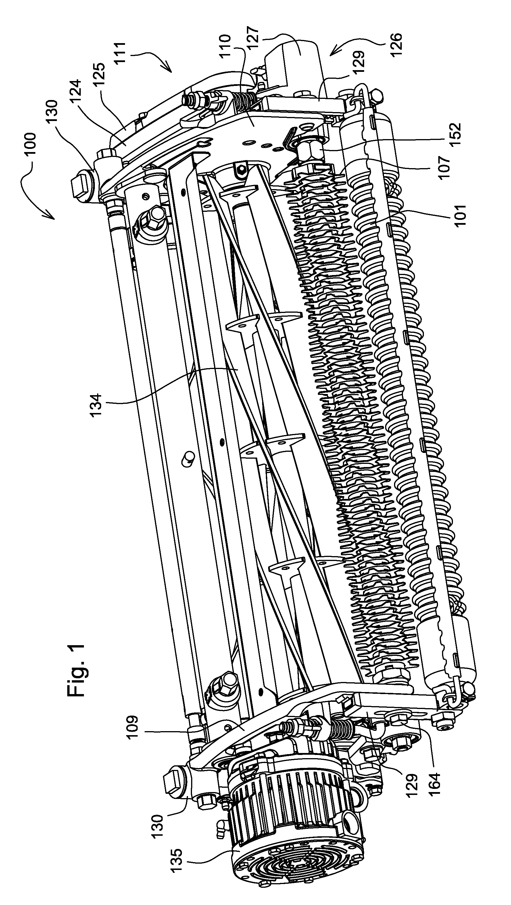 Auxiliary drive shaft connection on reel mower cutting unit