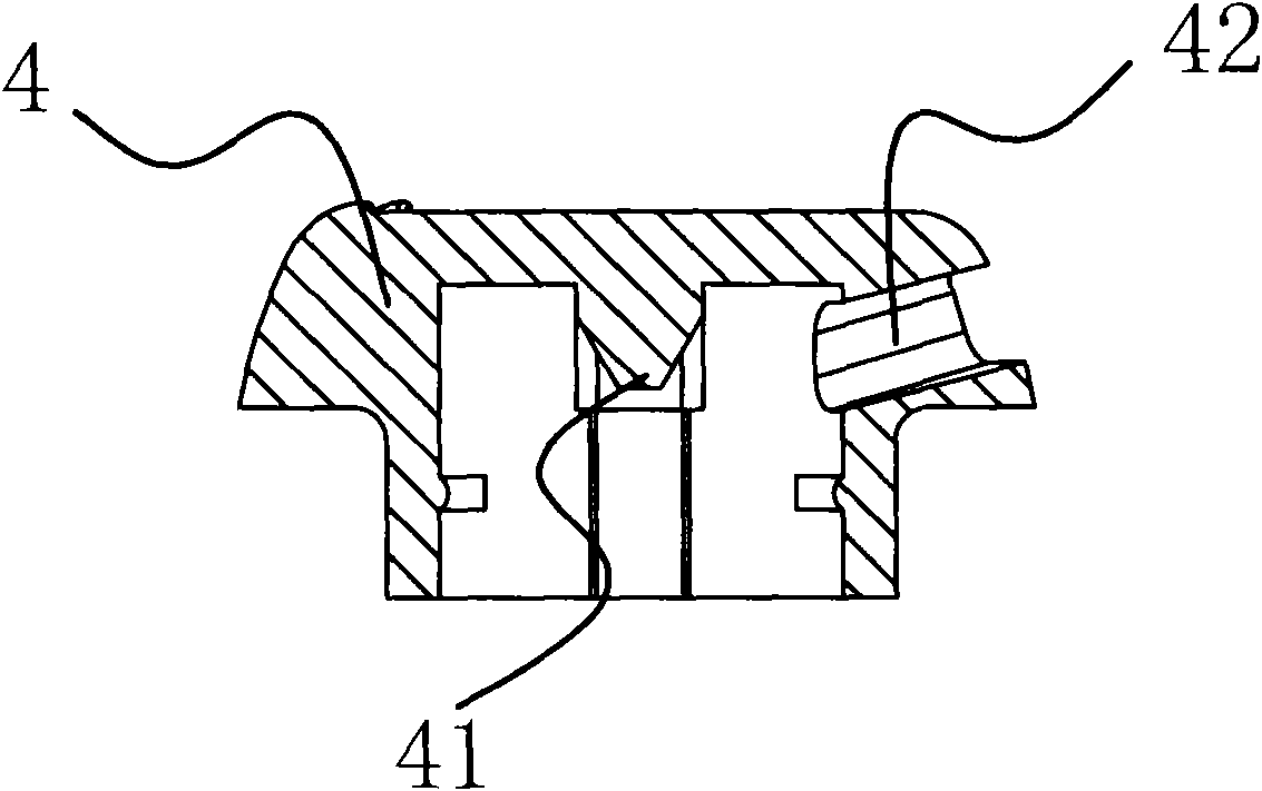 Gravity-type pressure-regulating and pressuring-limiting valve