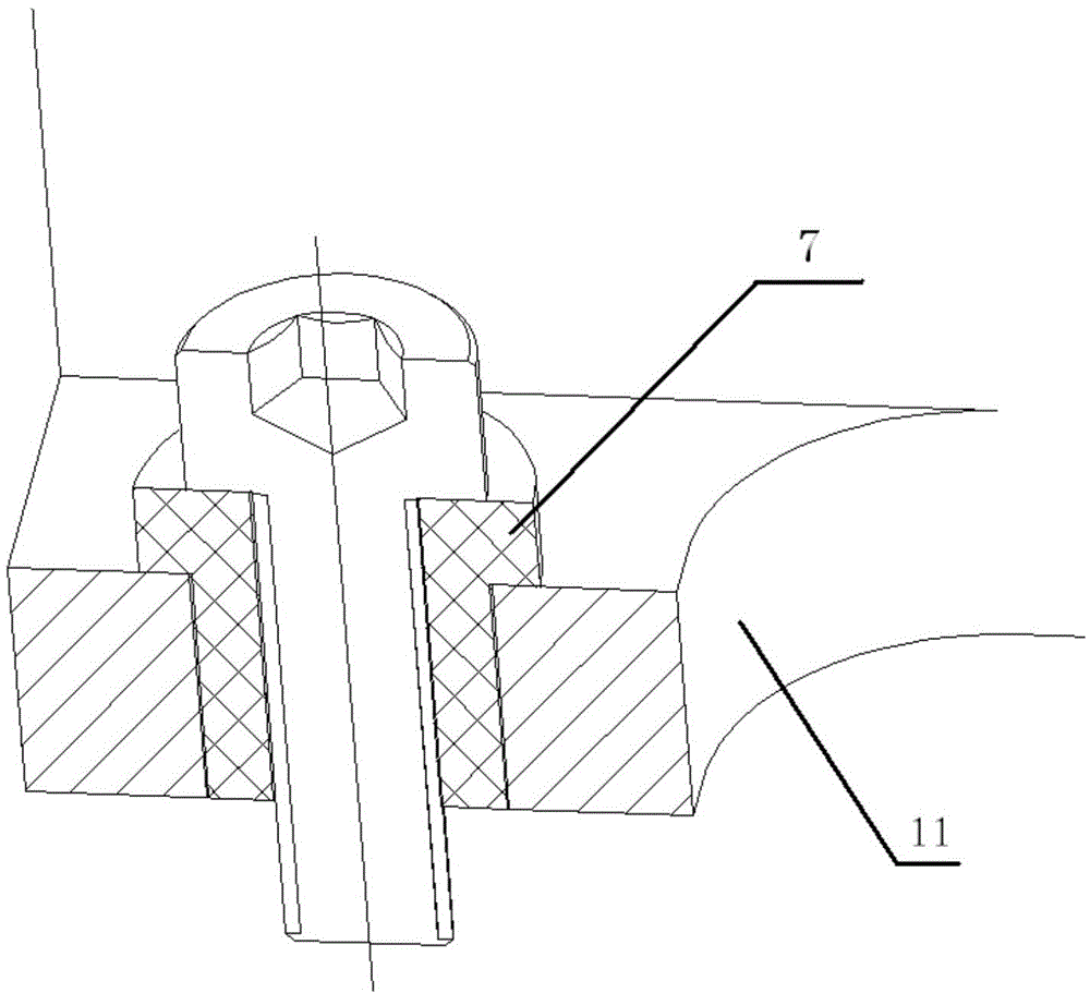 Oscillation isolation device for satellite borne temperature-compensation crystal oscillator