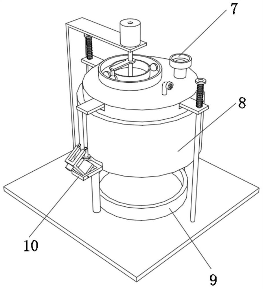 Processing device convenient for efficient discharging and used for traditional Chinese medicine processing