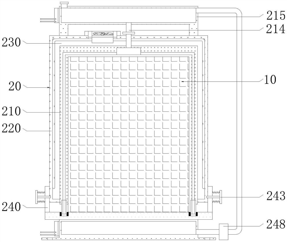 Engine with heat dissipation and cooling mechanism