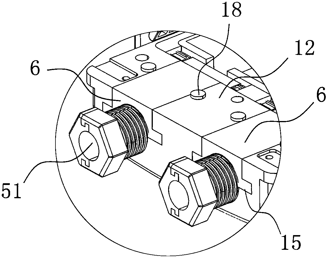 Optical cable sealing structure with elastic extrusion sealing function