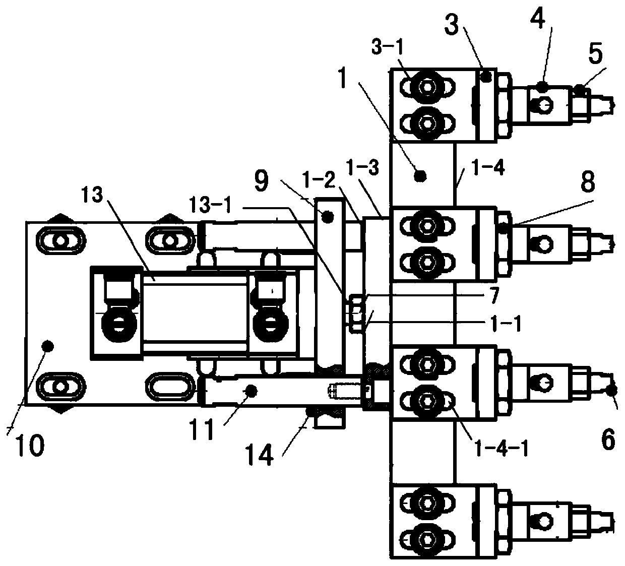 Adjusting type automatic positioning device for bottle blowing machine