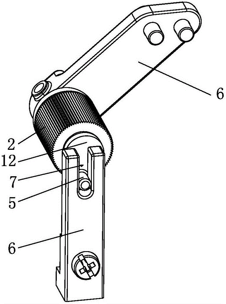 Synchronous feeding device and sewing machine