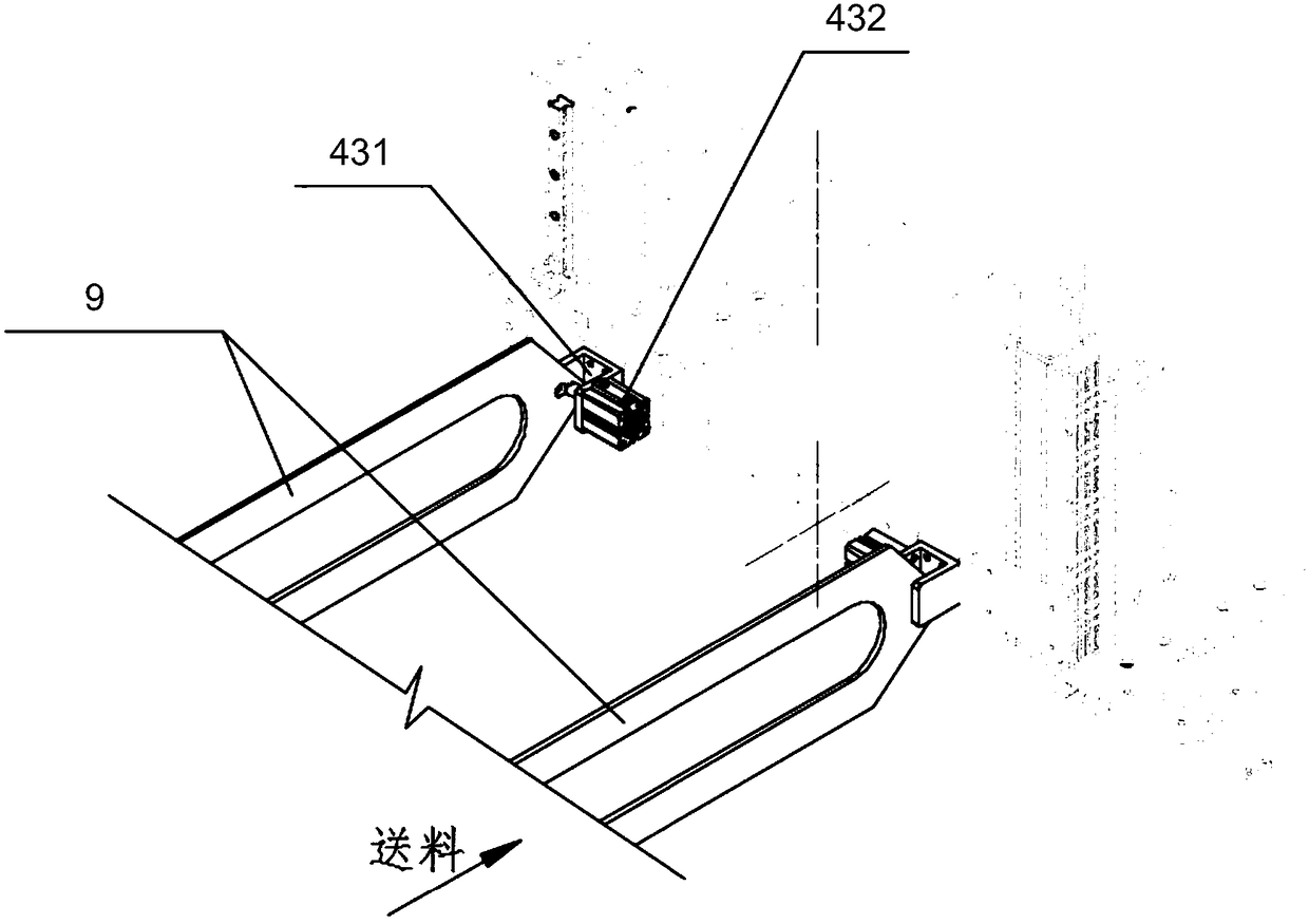 Semi-automatic inclined ladder pairing assembling system