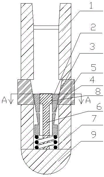 Inward clamping device for clamping composite oil pipe lining