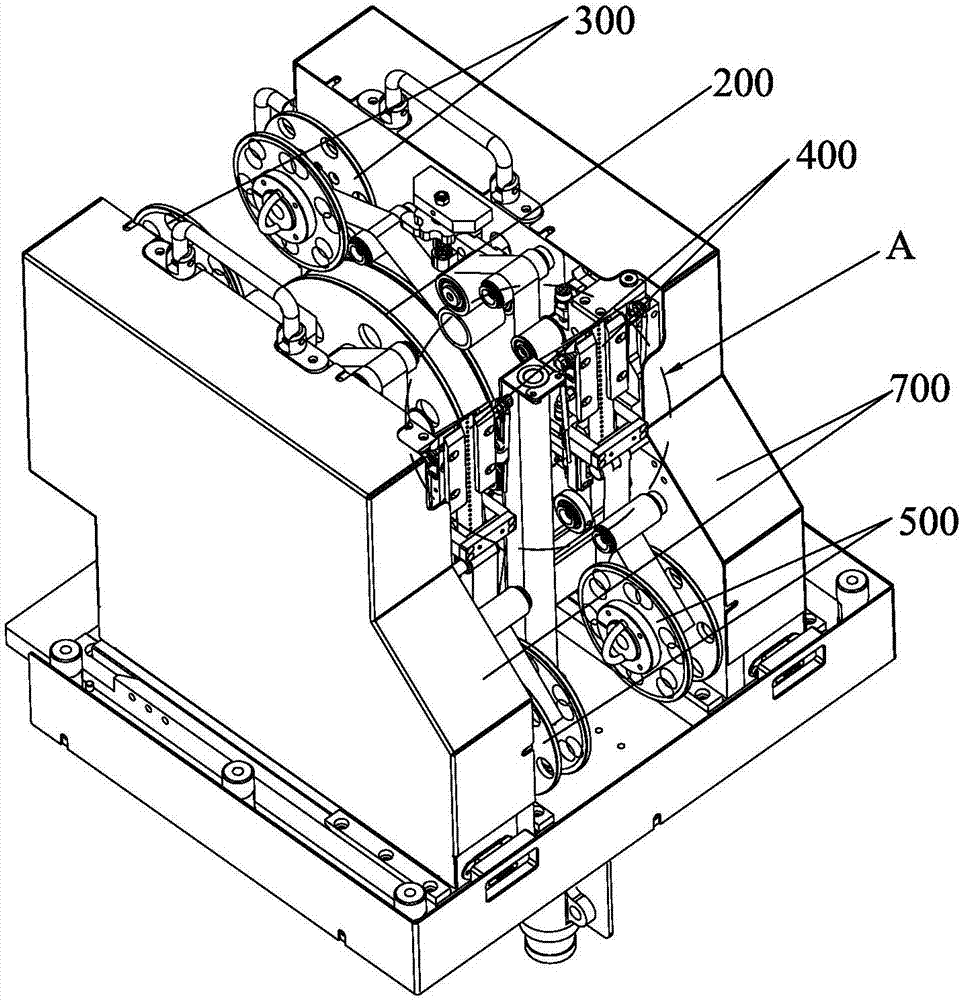 Automatic feeding device for buffer blocks