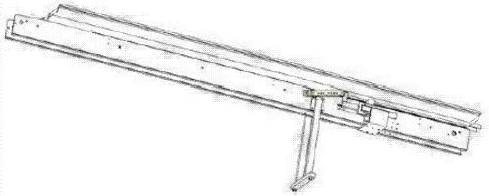 Mechanical packaging equipment capable of conveying multiple materials