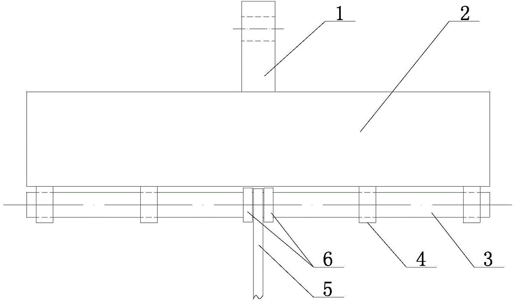 Eccentric equipment lifting structure