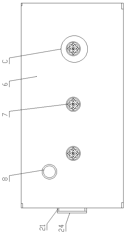 Anti-blocking and flying-dust-free type cement transfer tank for highway construction site