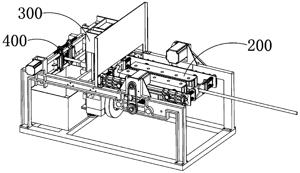 Pre-peeling equipment for preparing cow feed with hybrid paper mulberry as raw material