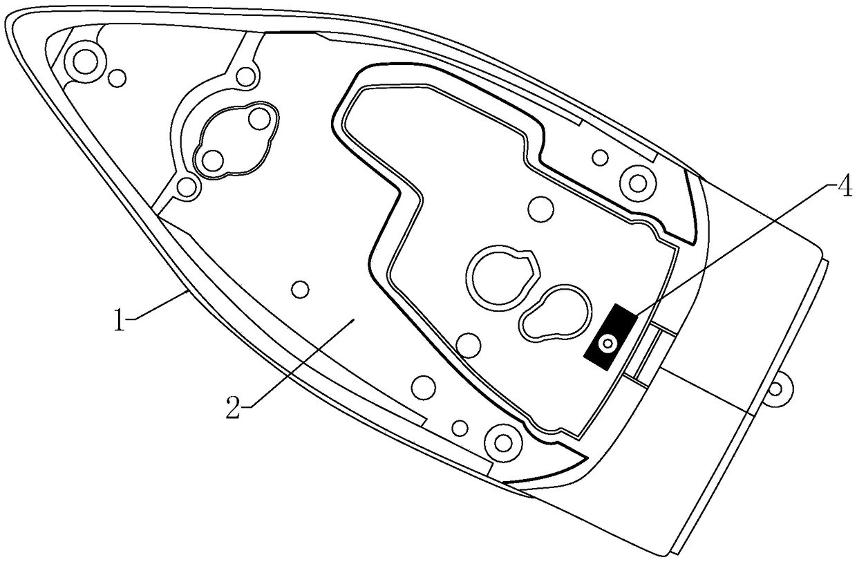 Steam iron based on double-mechanism linkage control