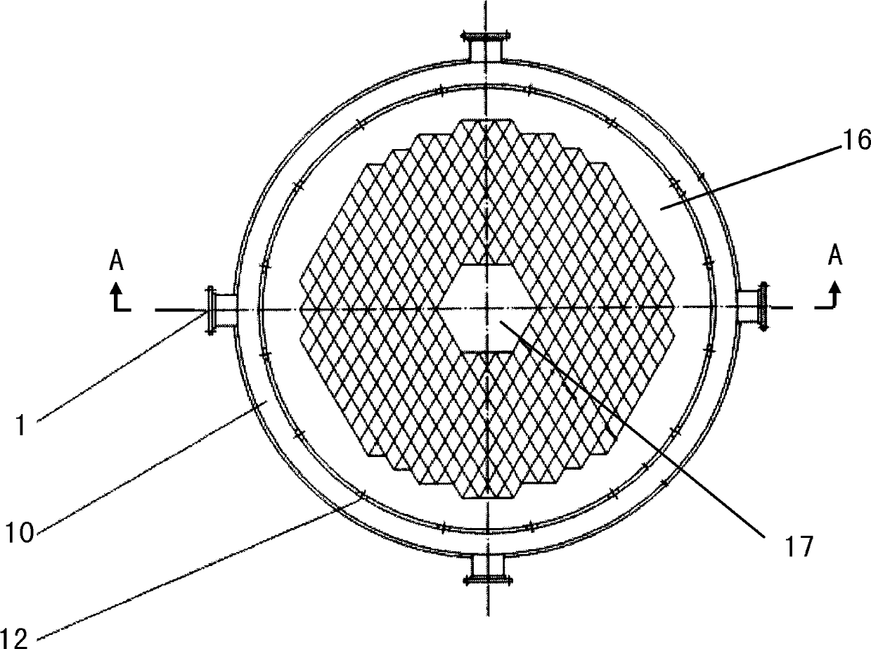 Shell side structure and shell and tube vinyl acetate synthesis reactor with same