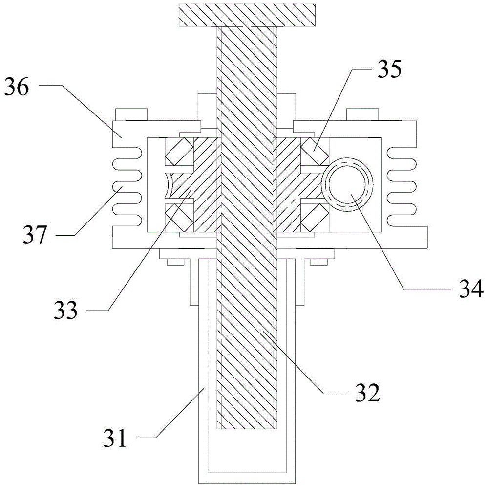 Edge cutting device for film roll