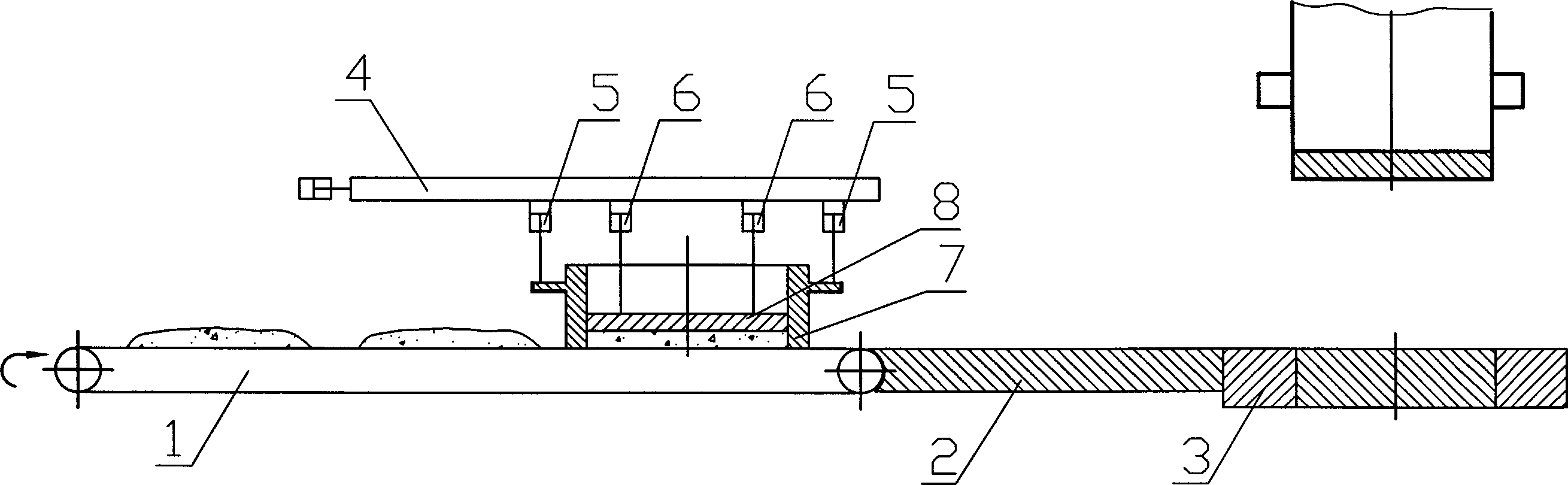 Method for conveying ceramic powder to mould and distributing mechanism