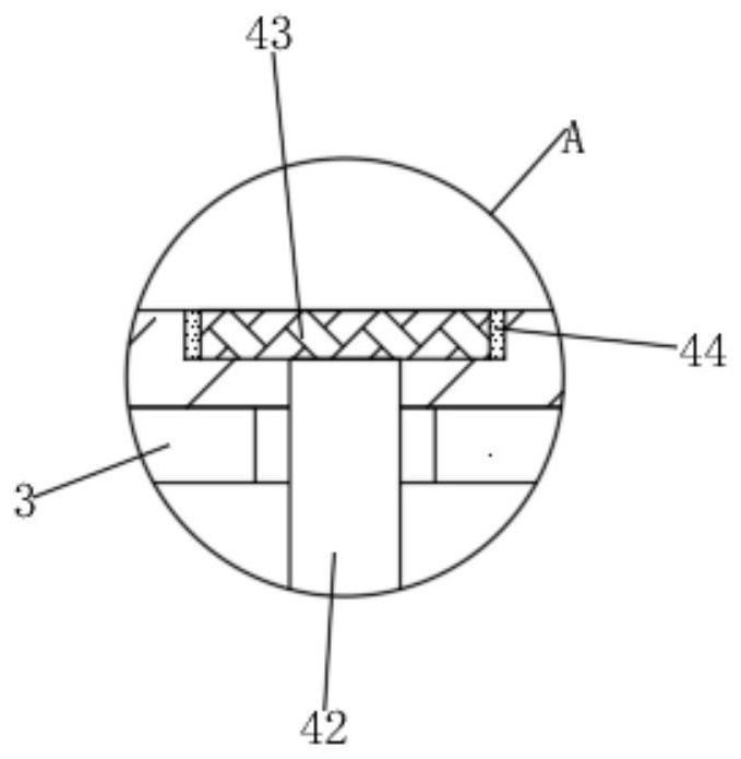 Refractory material forming device