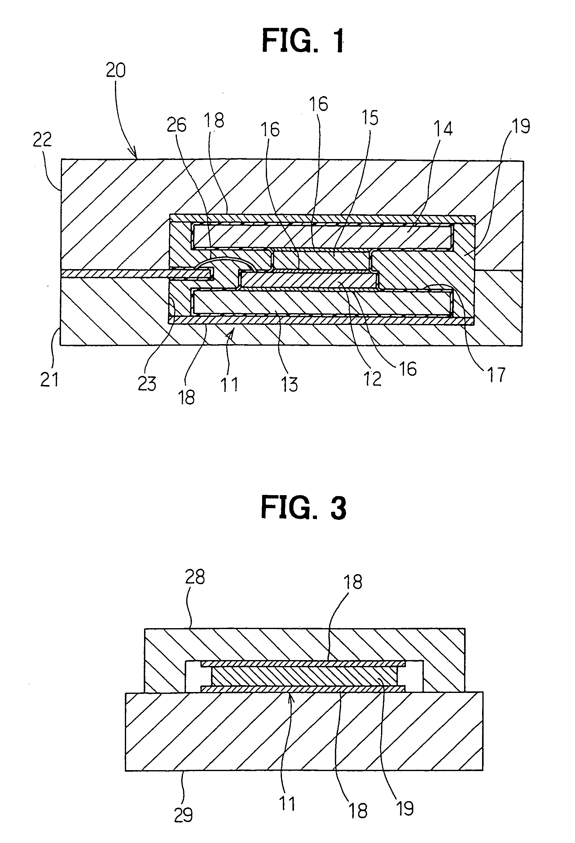 Semiconductor device having heat conducting plates