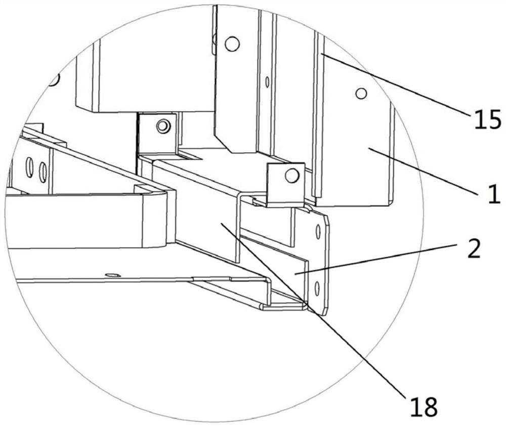 Switch cabinet for preventing arcing ejection