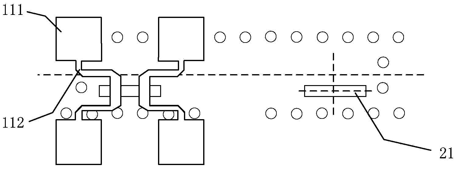 Broadband flat plate array antenna