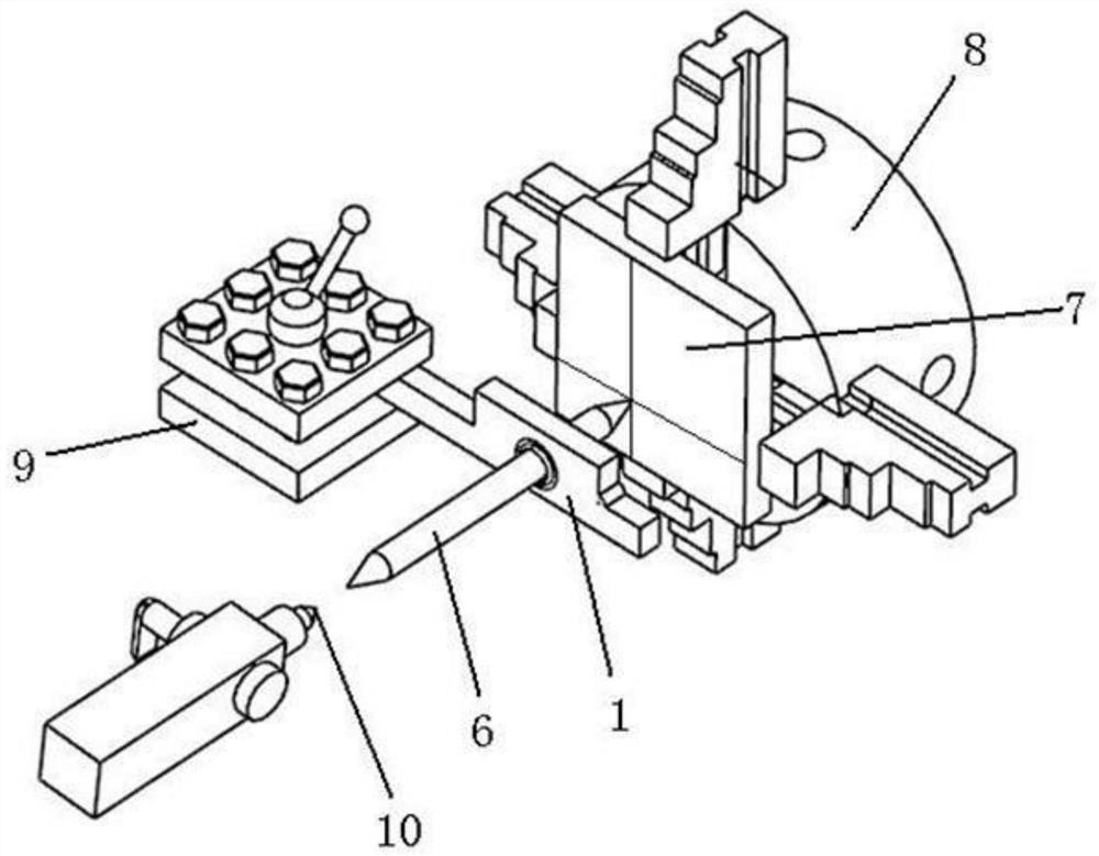 Alignment instrument for eccentric alignment of four-jaw chuck of lathe and alignment method