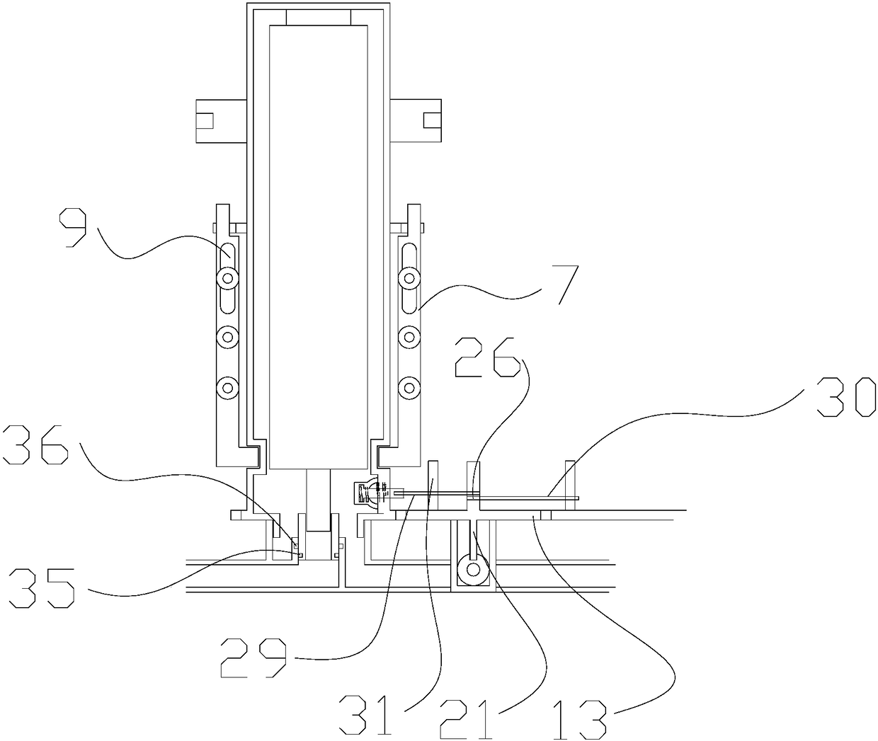 Filtering core assembly for filtering water