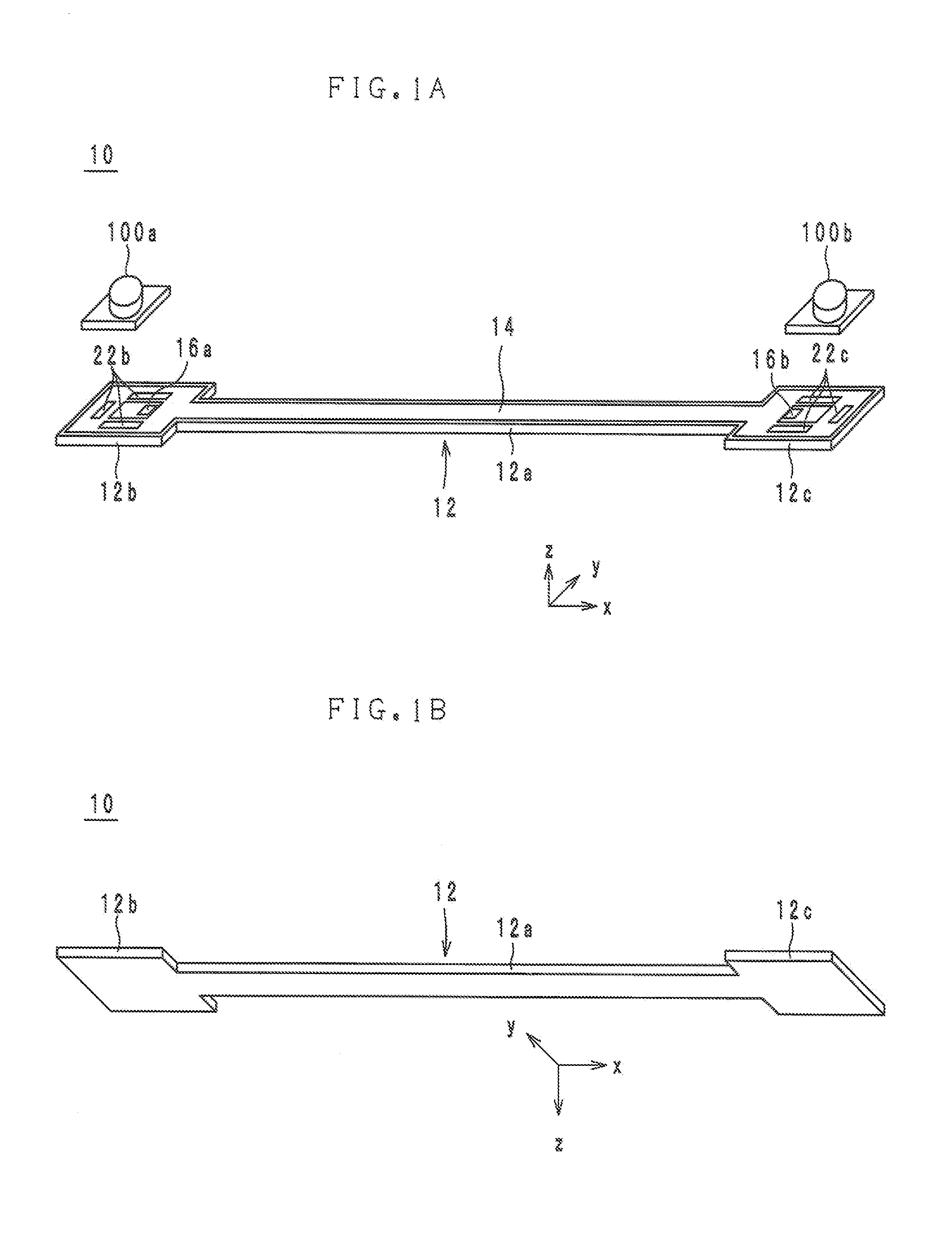 High-frequency signal transmission line and electronic apparatus including the same