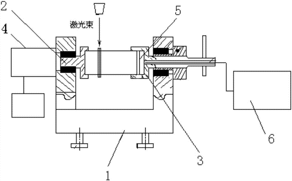 Ultrasonic assisted laser welding device and method for dissimilar metal materials